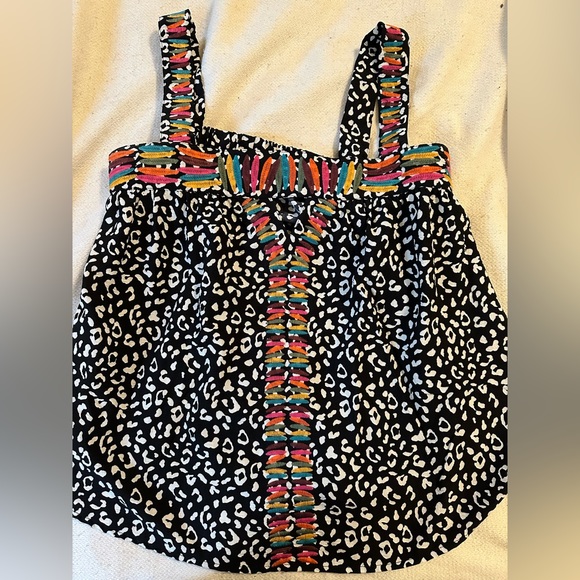 Ladies Embroidered Tank. Size medium. Boutique. Never worn - Picture 1 of 4